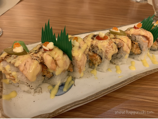 aburi salmon maki, salmon sushi, salmon maki