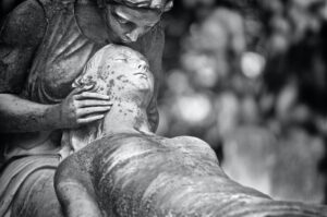 monochrome photo of statue