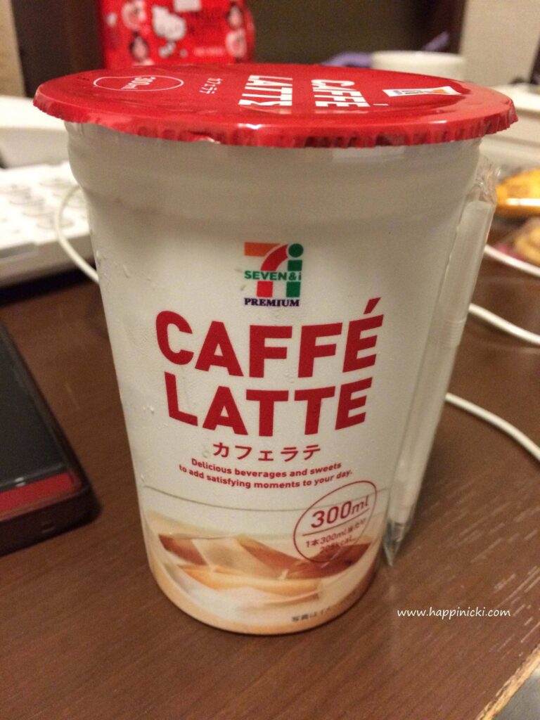 cafe latte, iced coffee, convenience store