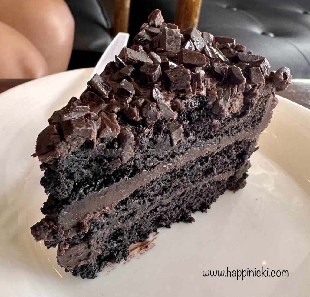 chocolate cake, cake, pastries, sweets, coffee shop