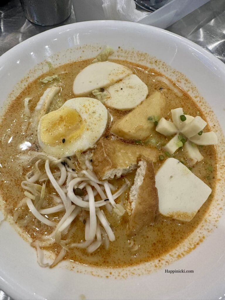 seafood laksa
