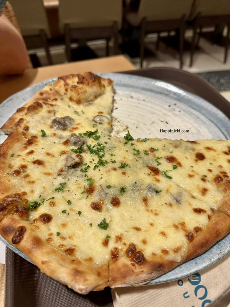 solaire resort north restaurant pizza