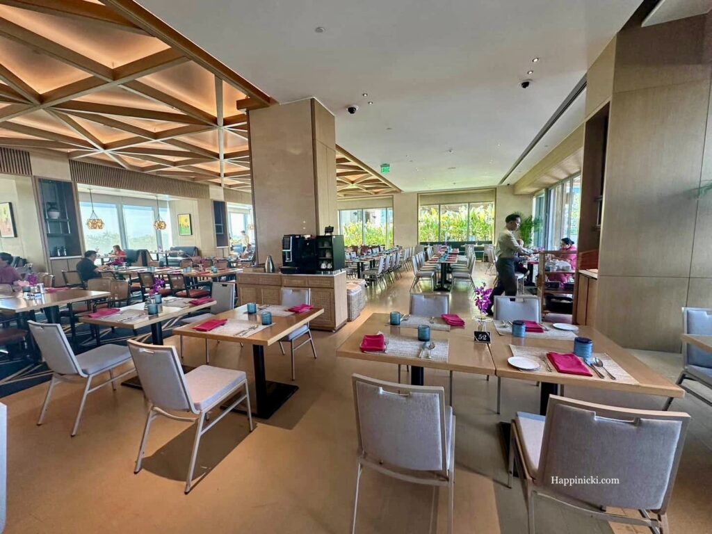 solaire resort north restaurant called Fresh