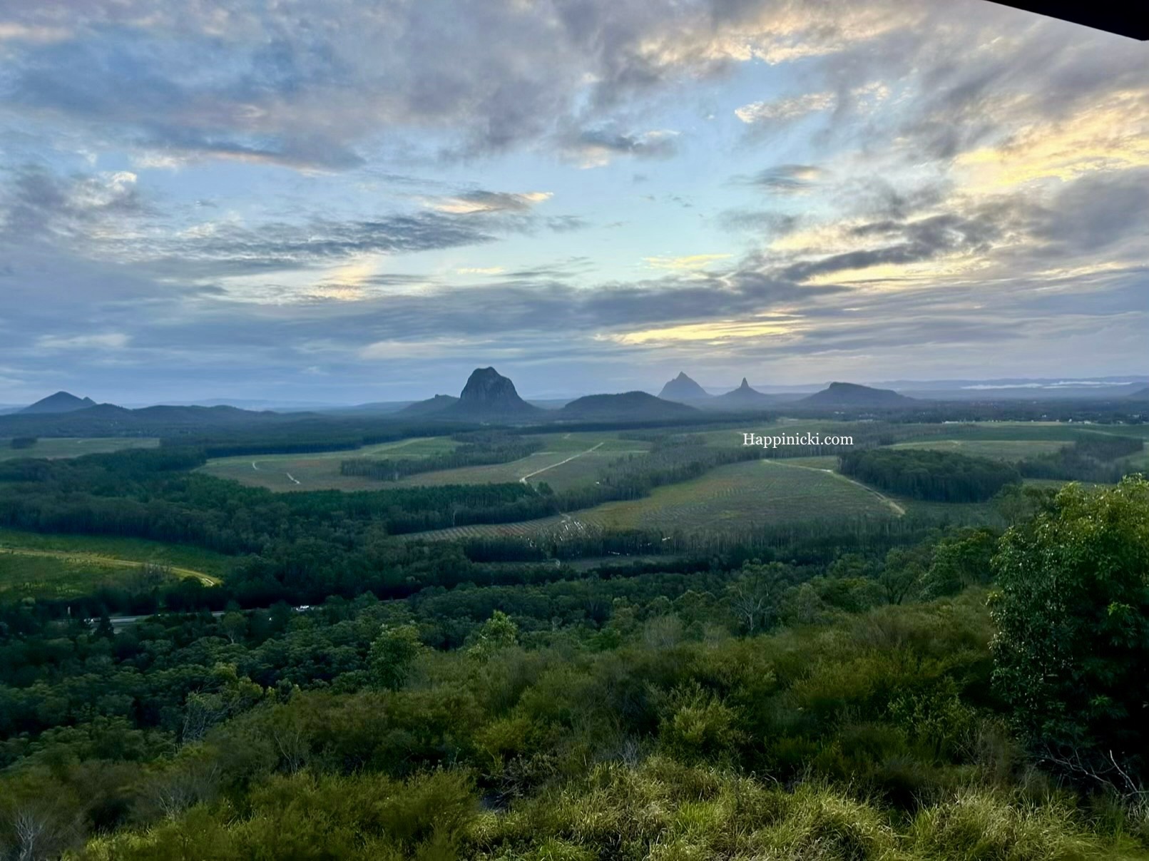 Why Visit Sunshine Coast? 6 Reasons To Check It Out